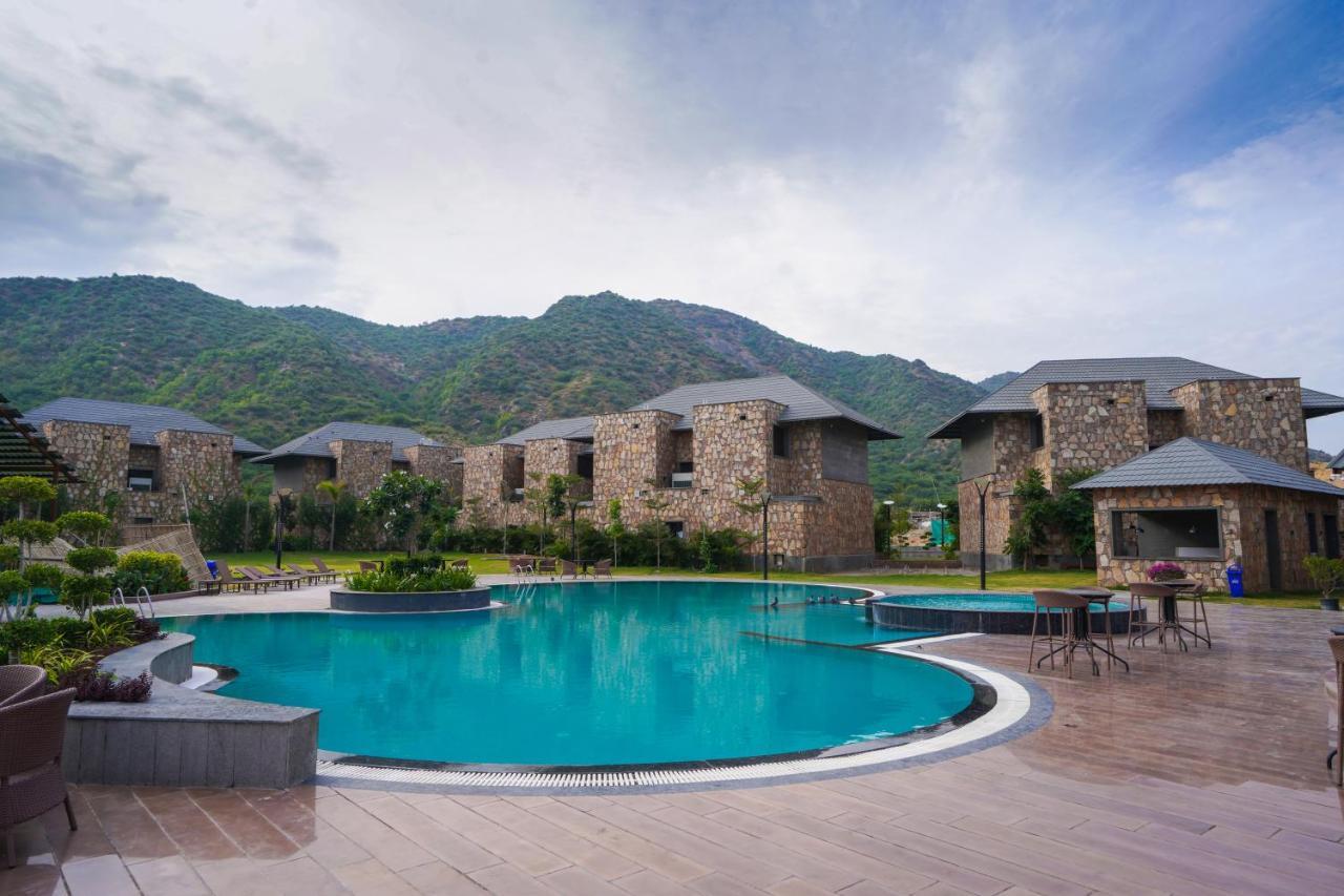 Pushkara Resort And Spa Екстер'єр фото