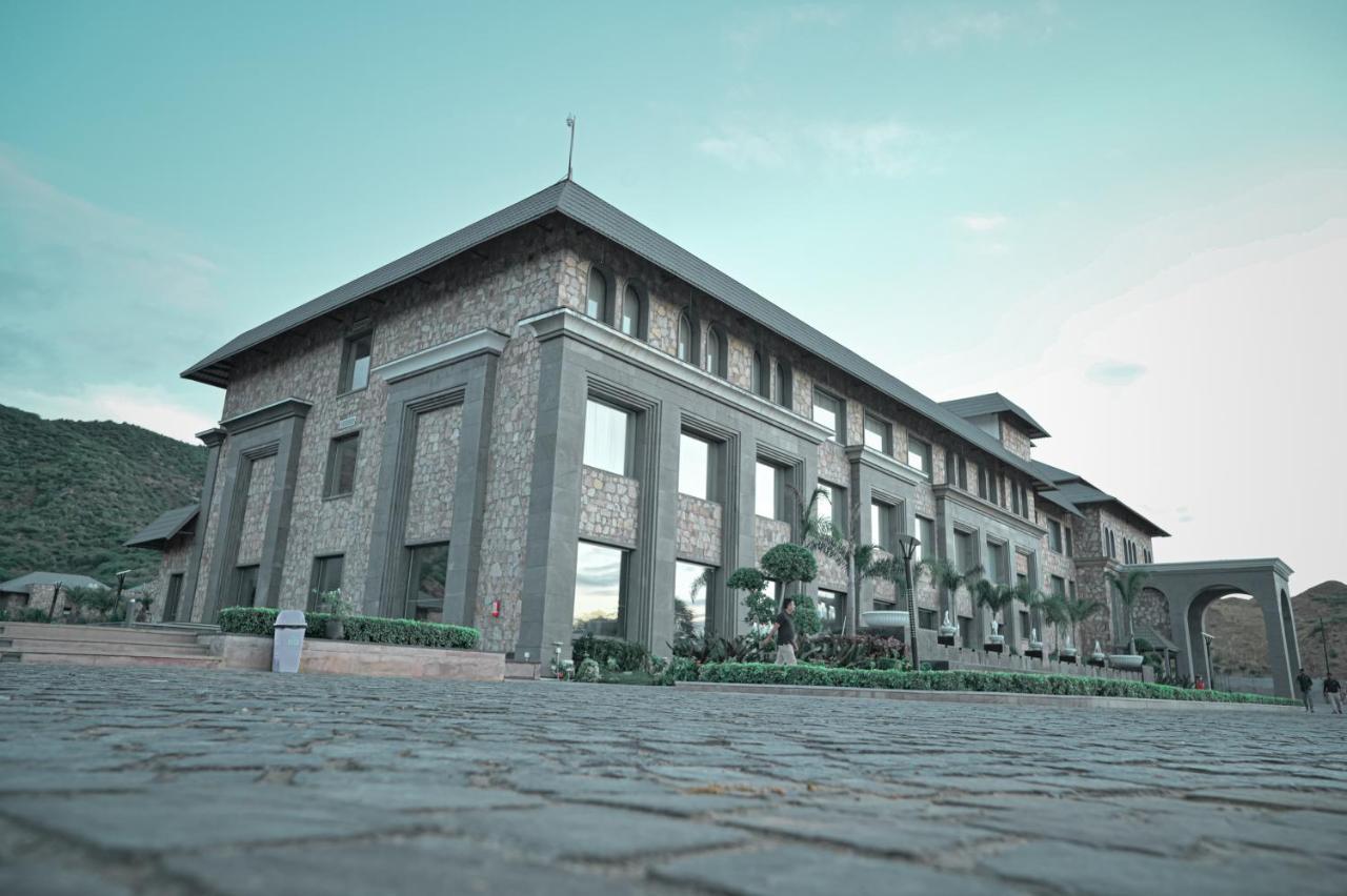Pushkara Resort And Spa Екстер'єр фото