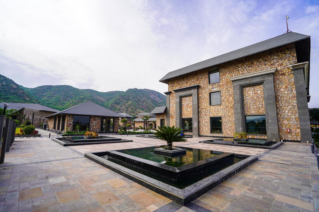Pushkara Resort And Spa Екстер'єр фото