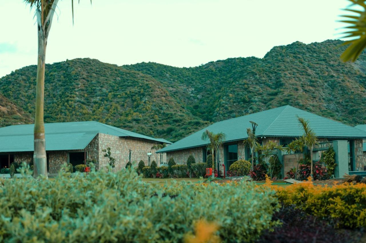 Pushkara Resort And Spa Екстер'єр фото